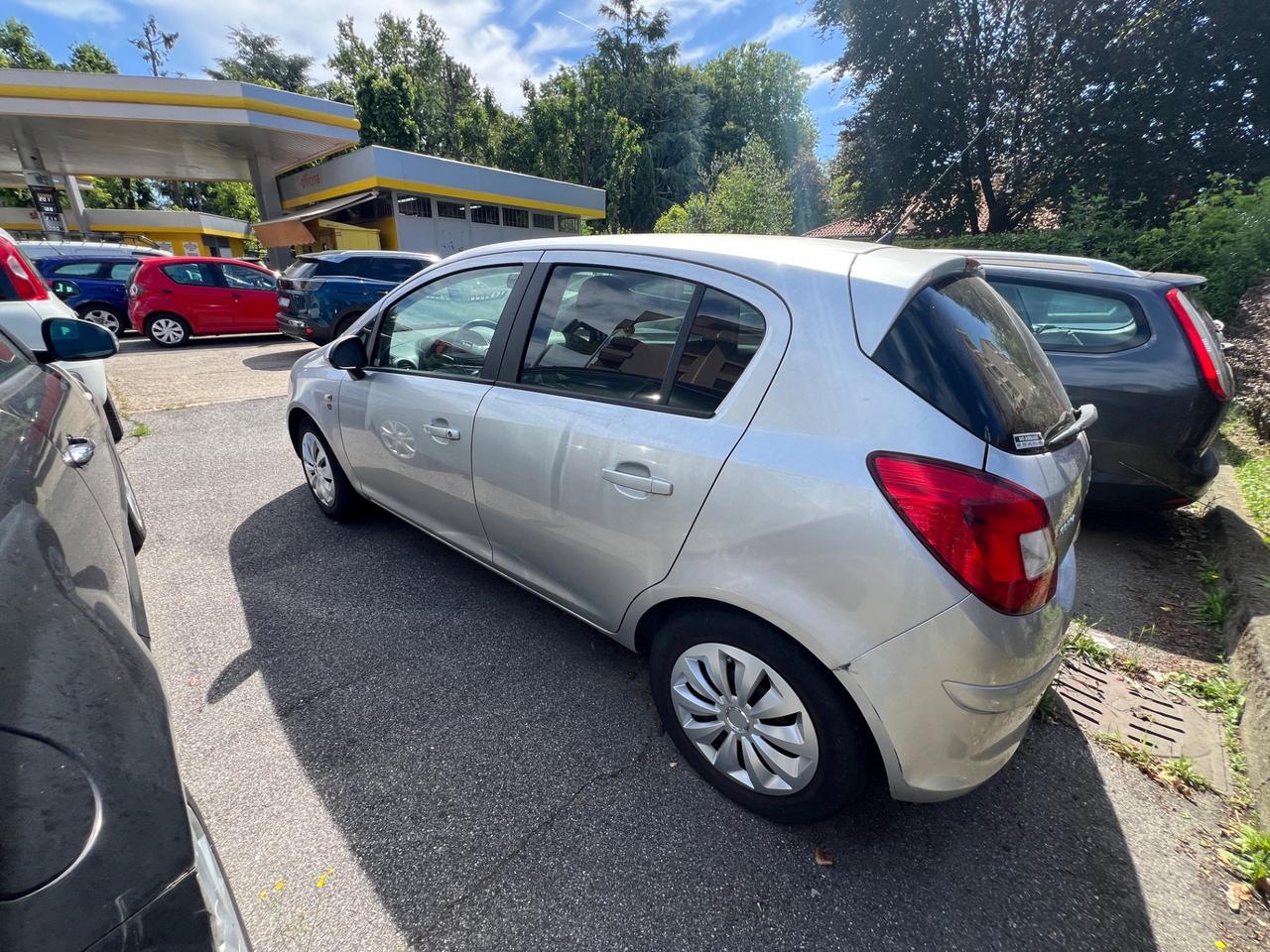 Opel Corsa 1.2 5 porte Club
