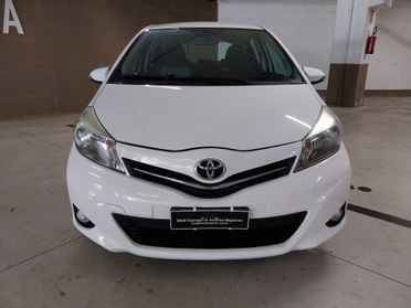 Toyota Yaris 1.4d-4d Lounge - ok neopatentati