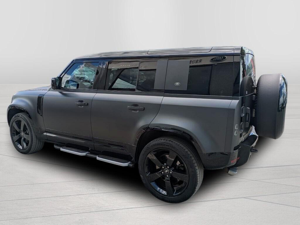 LAND ROVER Defender (2019) Defender 110 5.0 V8 ...