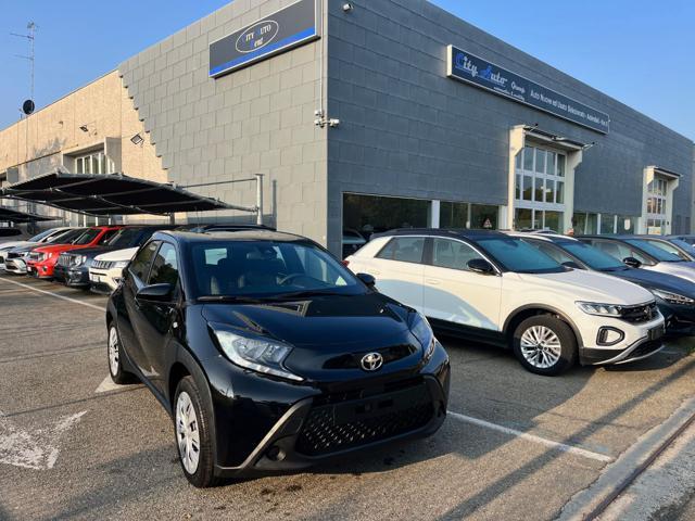 TOYOTA Aygo X 1.0 VVT-i 72 CV 5 porte Active Km 0
