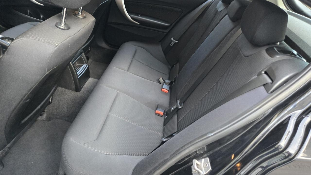 Bmw 116 116d 5p. Efficient Dynamics Urban xNeopate