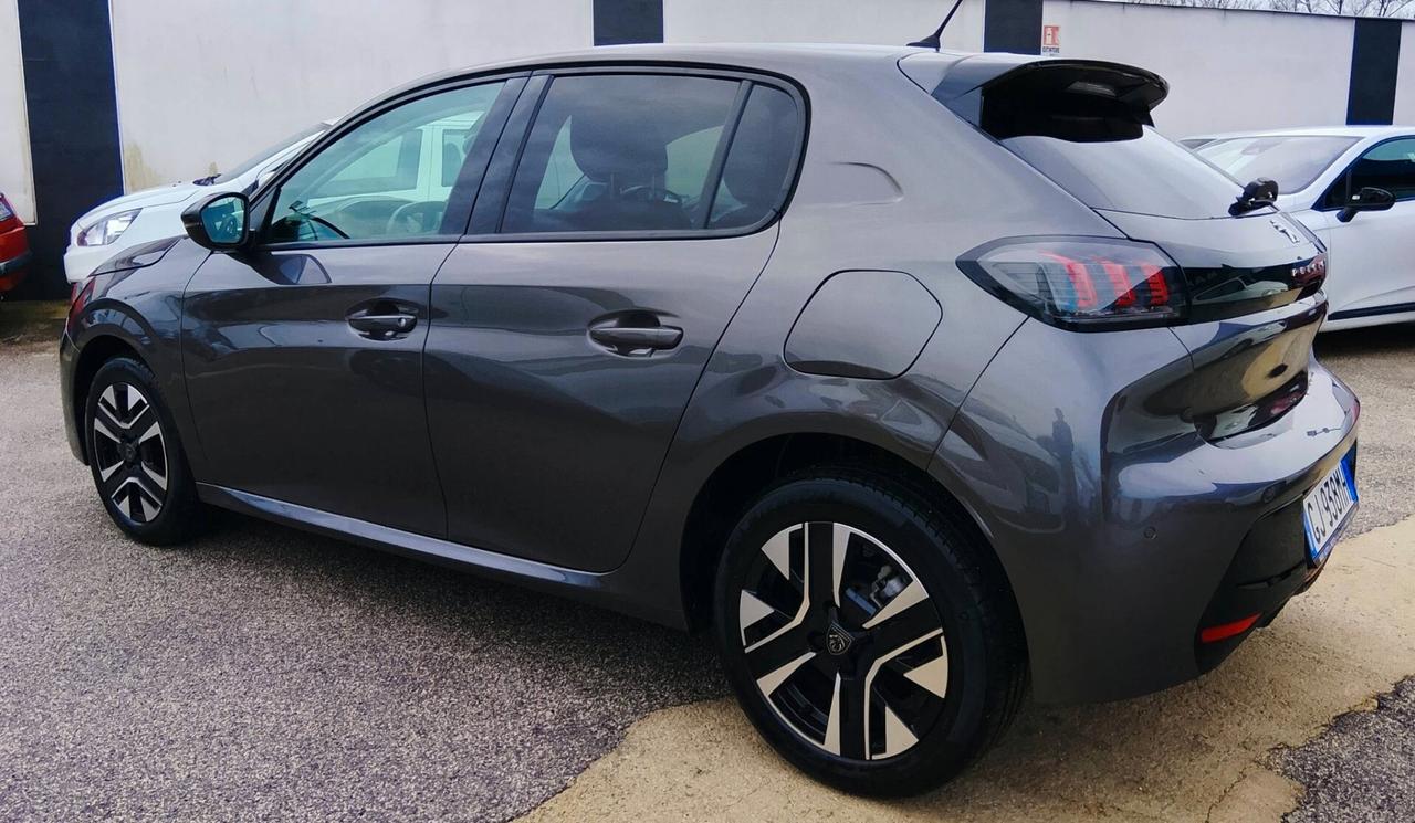 Peugeot 208 100CV GT 15K KM!