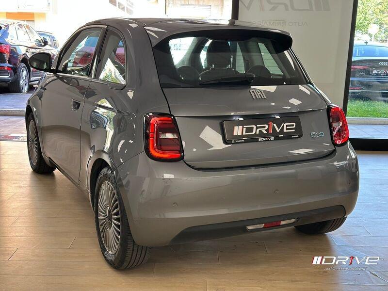 FIAT 500 500e Berlina 42 kWh
