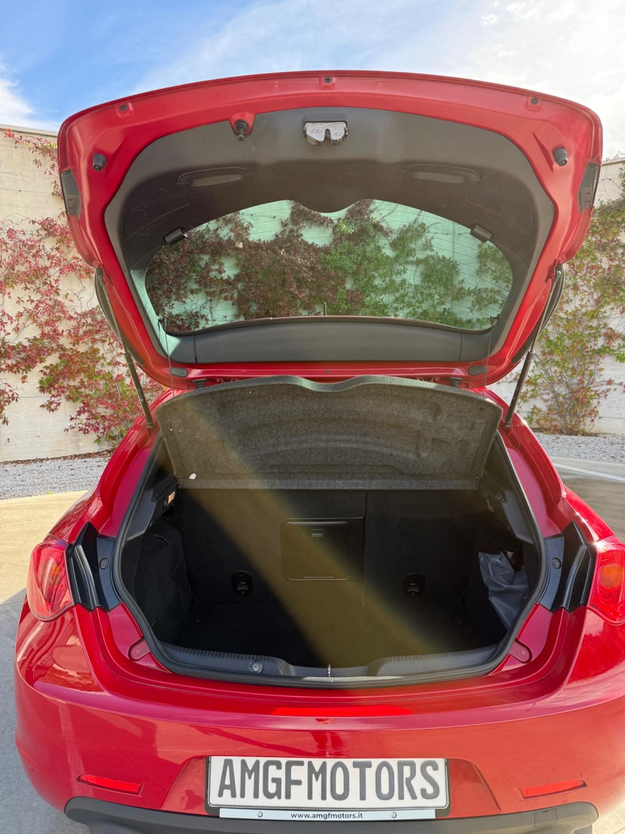 Alfa Romeo Giulietta 2.0 JTDm-2 150 CV QV Line