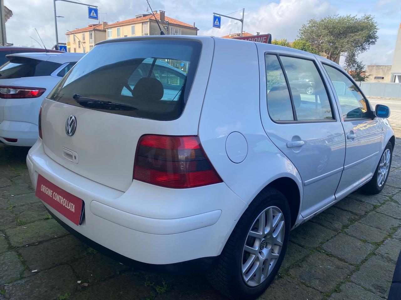 Volkswagen Golf 1.6 cat 5 porte Highline