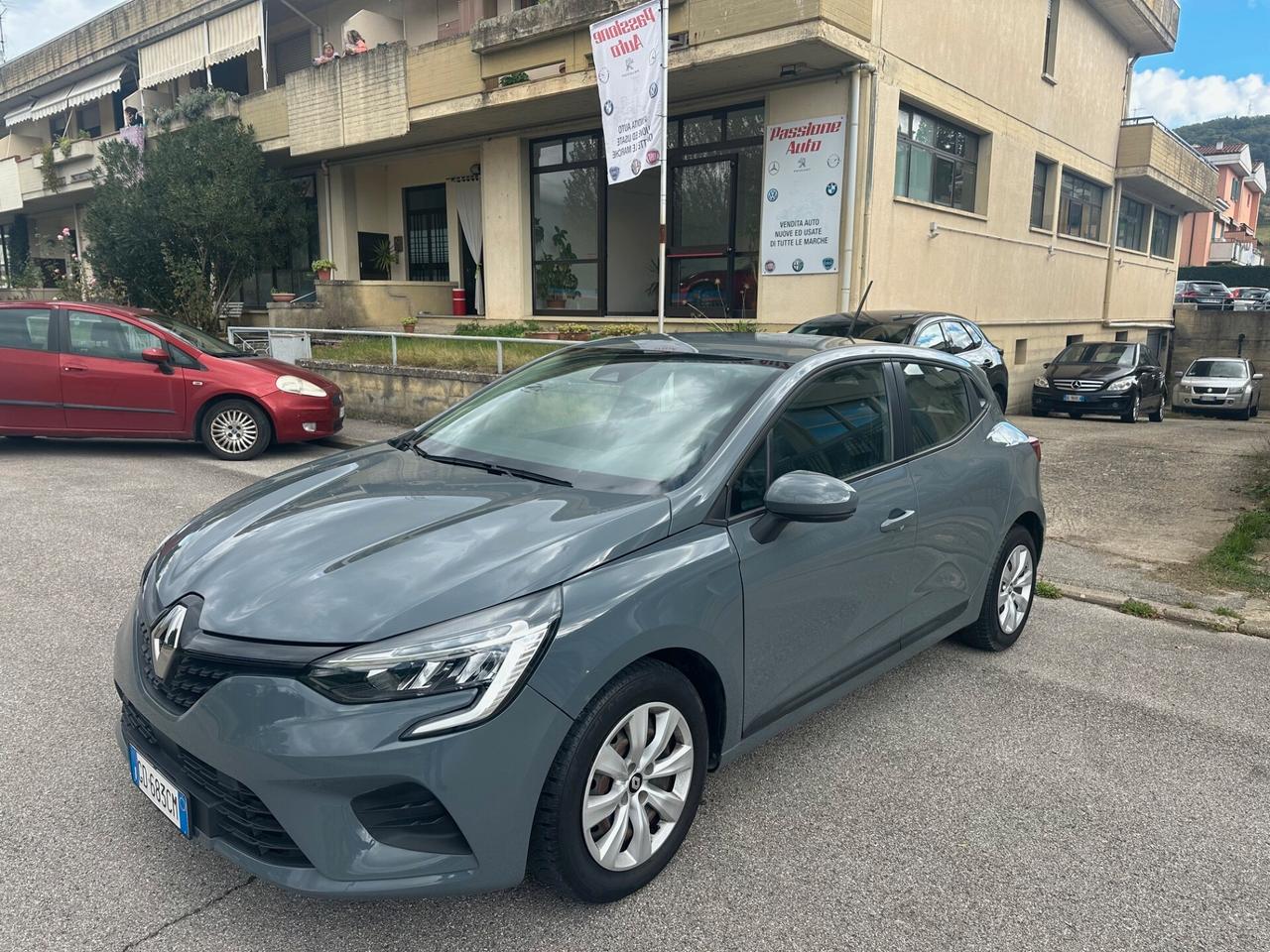 Renault Clio TCe 12V 100 CV GPL 5 porte Life ok neo patentati