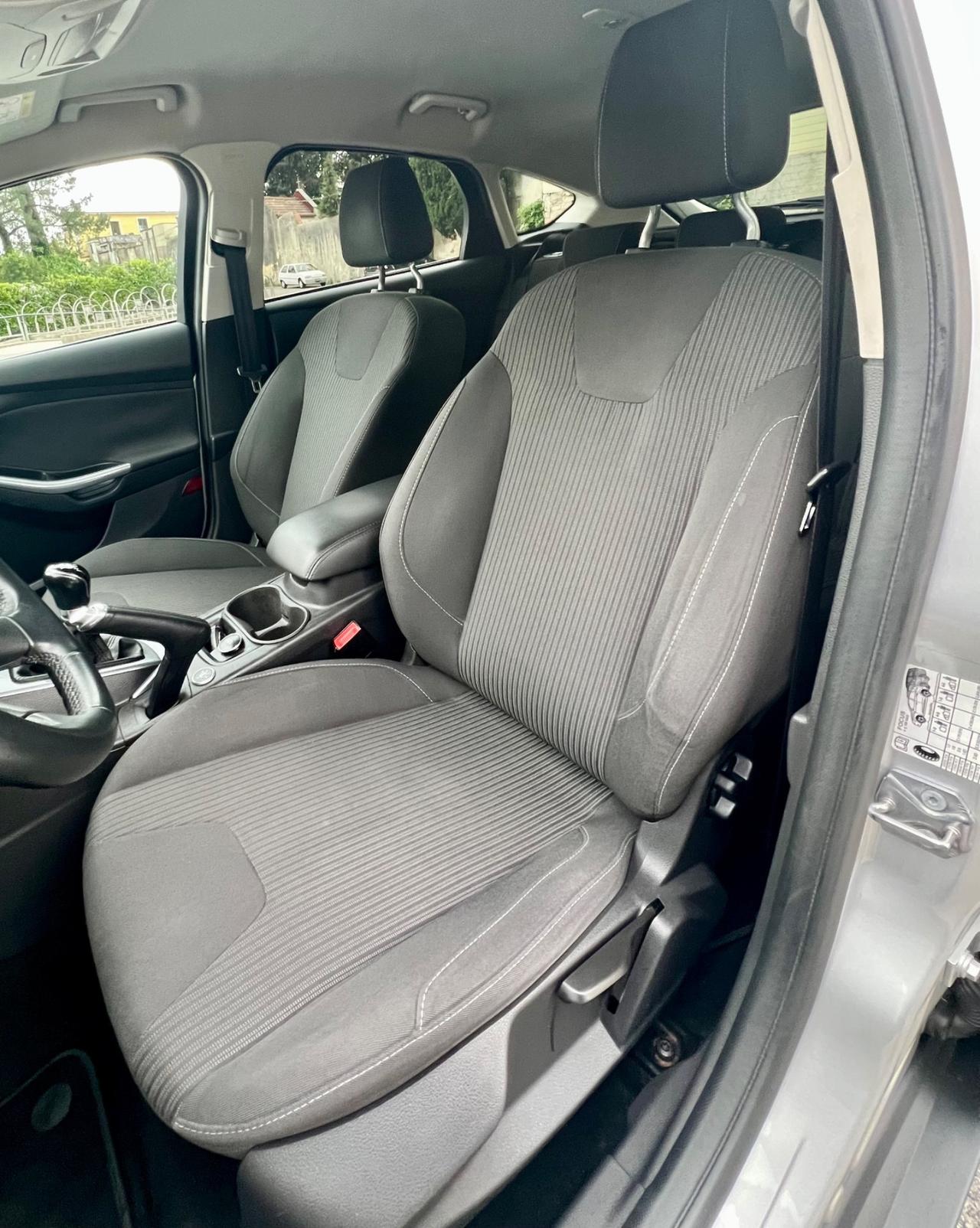 Ford Focus 1.6 120 CV GPL Plus