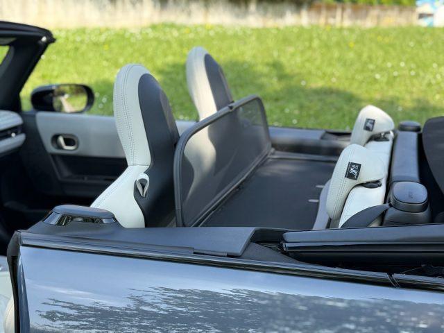 MINI Cooper C Cabrio Cooper C Favoured Cabrio