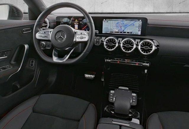 MERCEDES-BENZ CLA 250 Automatic Premium