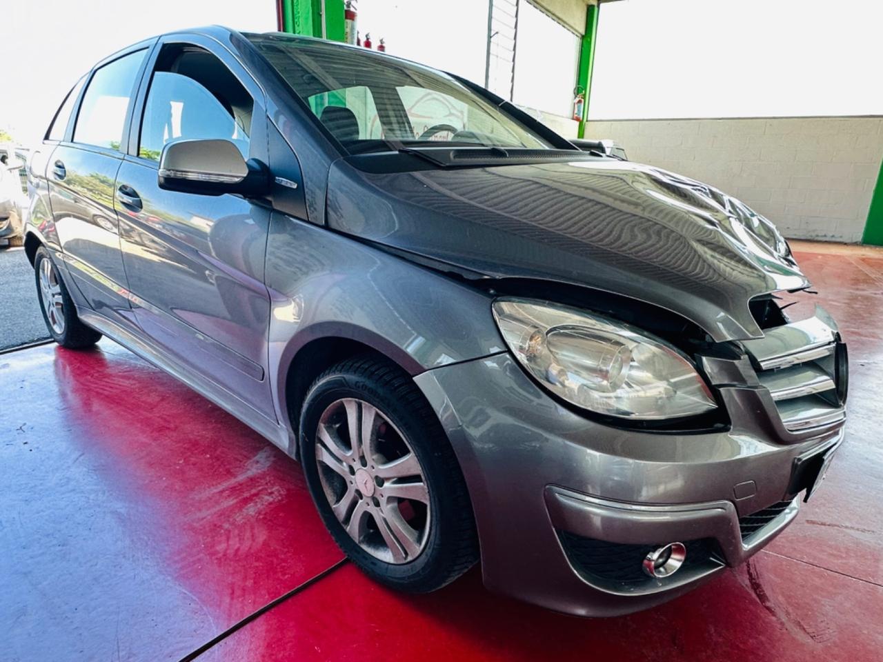 Mercedes-benz B 180 BlueEFFICIENCY Premium