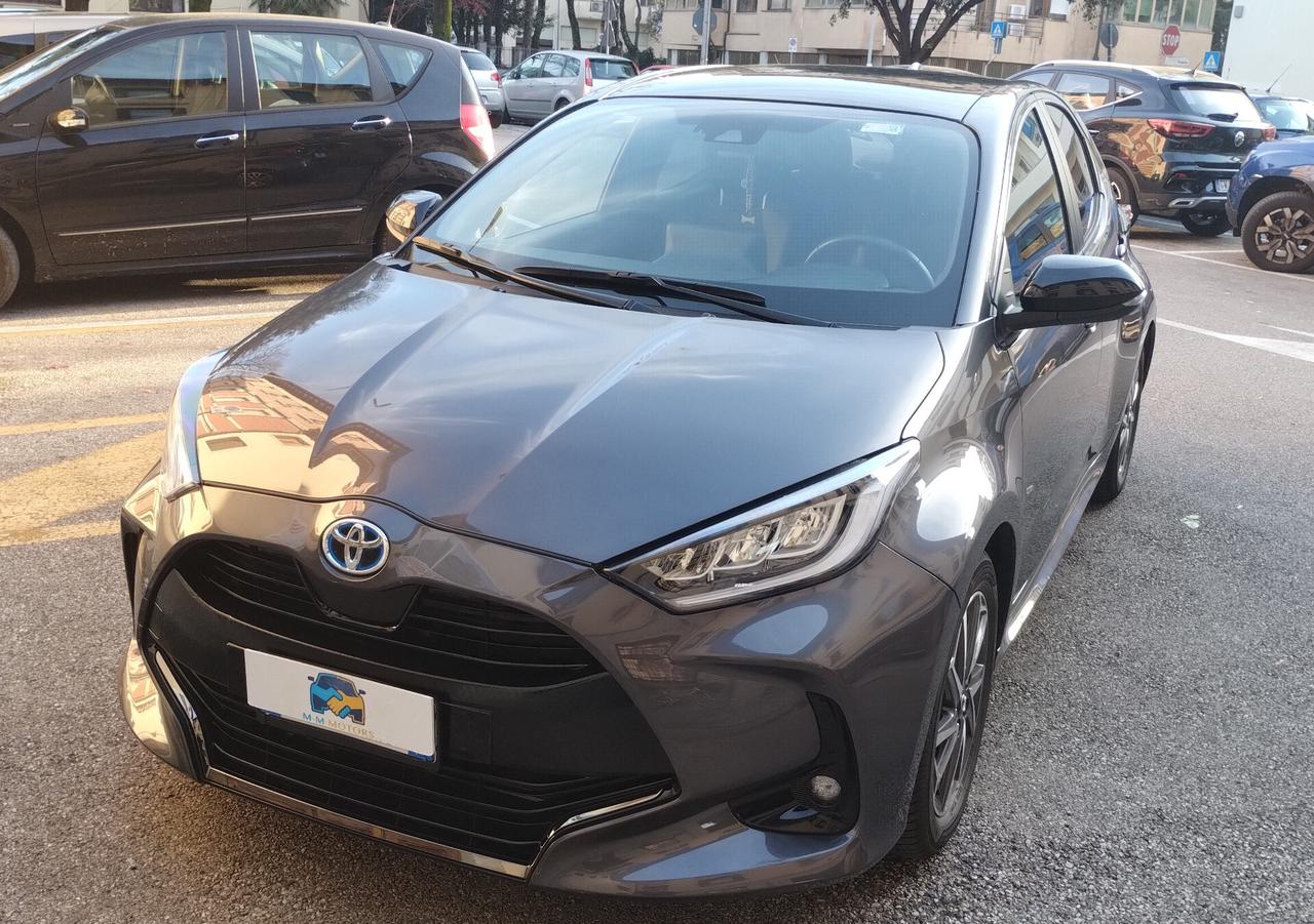 Toyota Yaris 1.5 Hybrid 5 porte Lounge