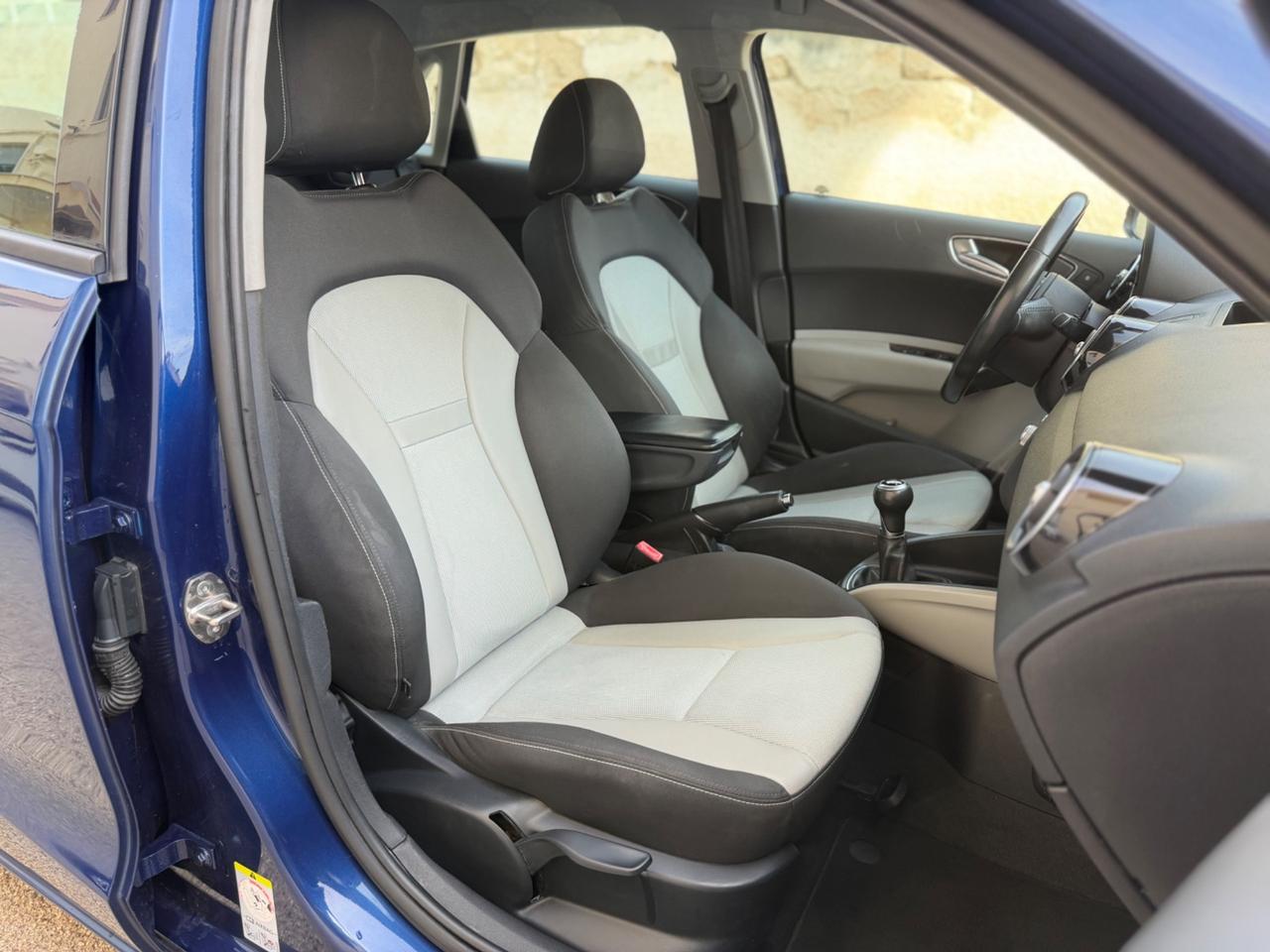 Audi a1 1.6 105cv sportback ok neopatentati