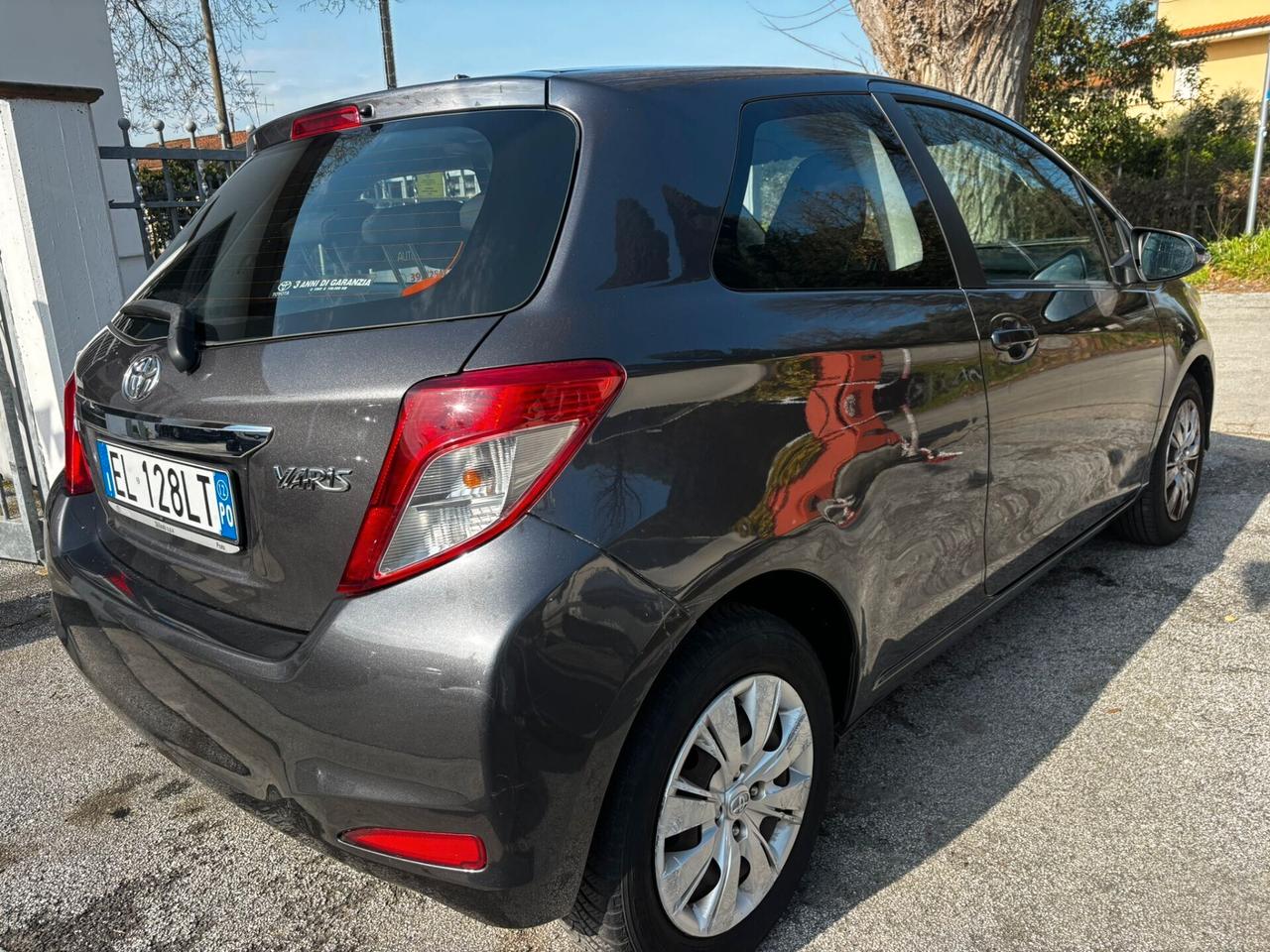 Toyota Yaris 1.0 3 porte Active