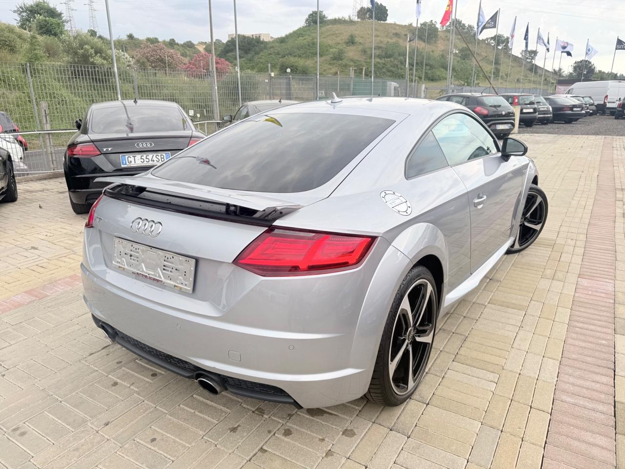 Audi TT Coupé 2.0 TFSI S tronic line
