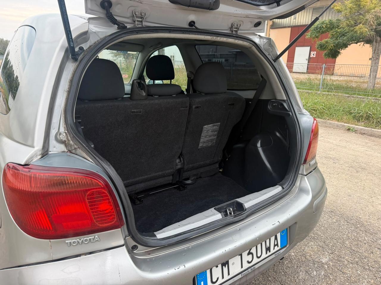 Toyota Yaris 1.0i 16V cat 3 porte