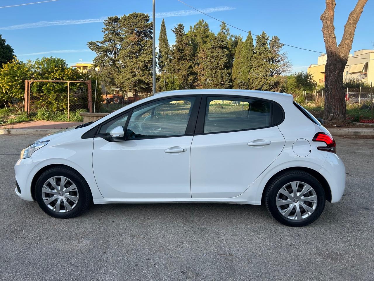 Peugeot 208 BlueHDi 100 S&S 5 porte