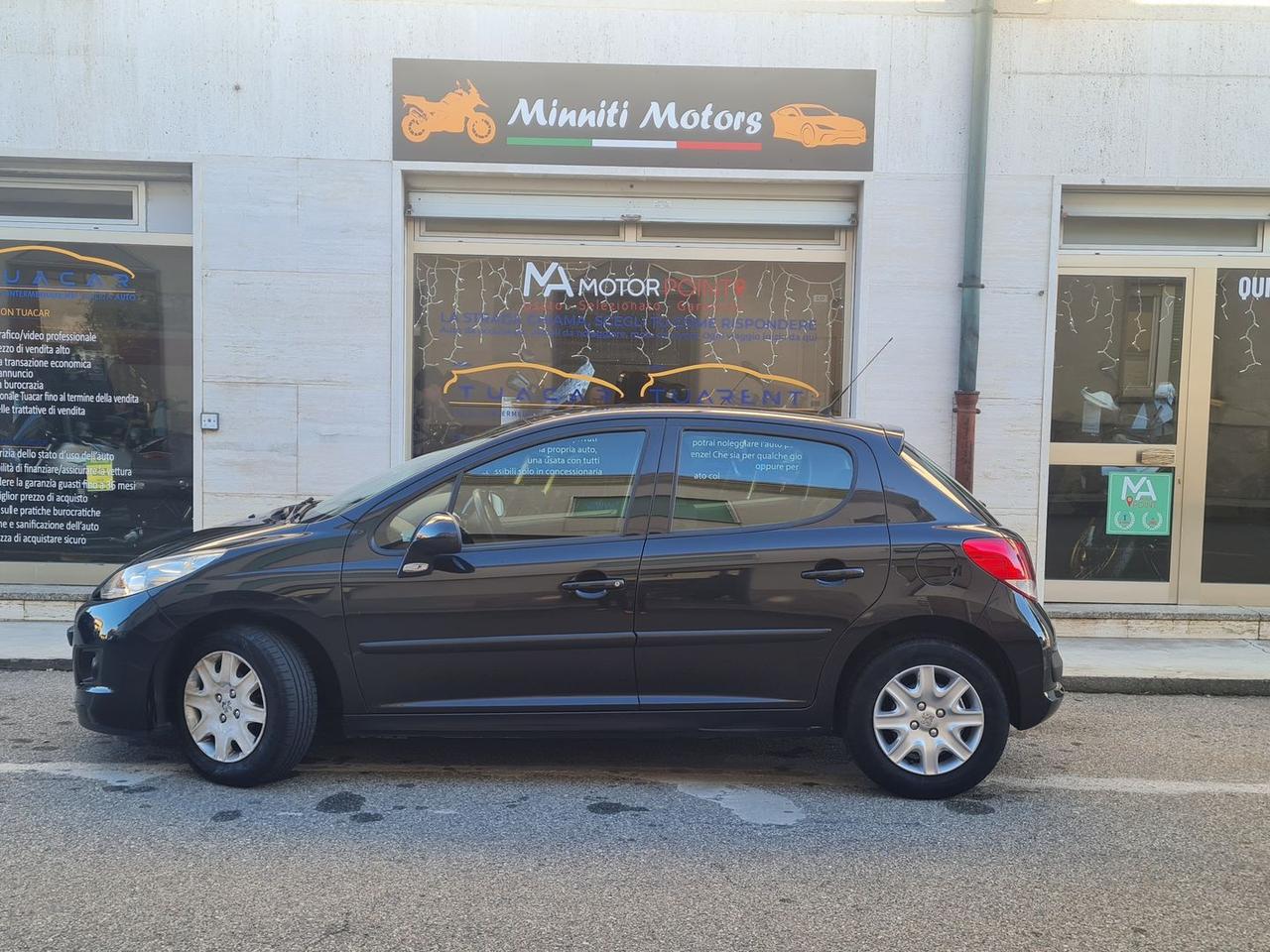 Peugeot 207 1.4 HDI FAP 70 X-Line #8141