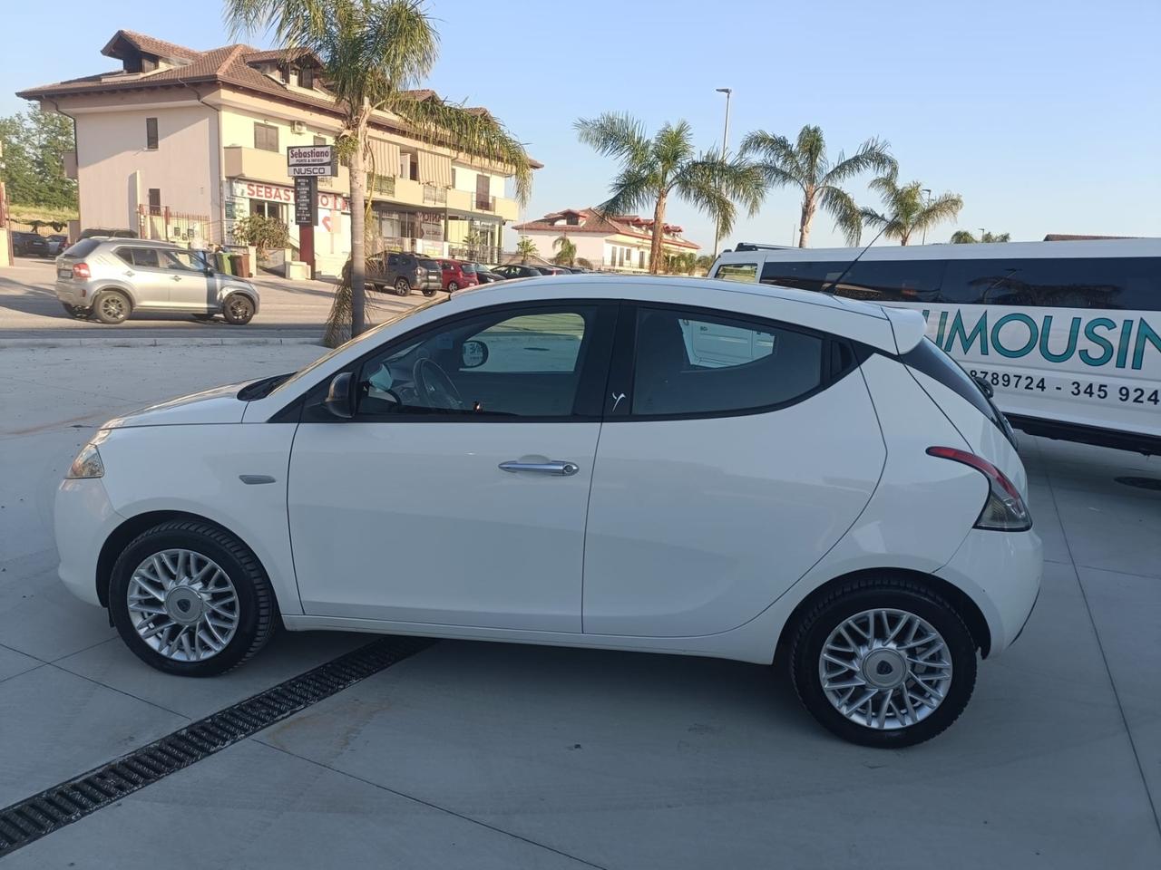 Lancia Ypsilon 1.3 MJT 16V 95 CV 5 porte S&S Gold
