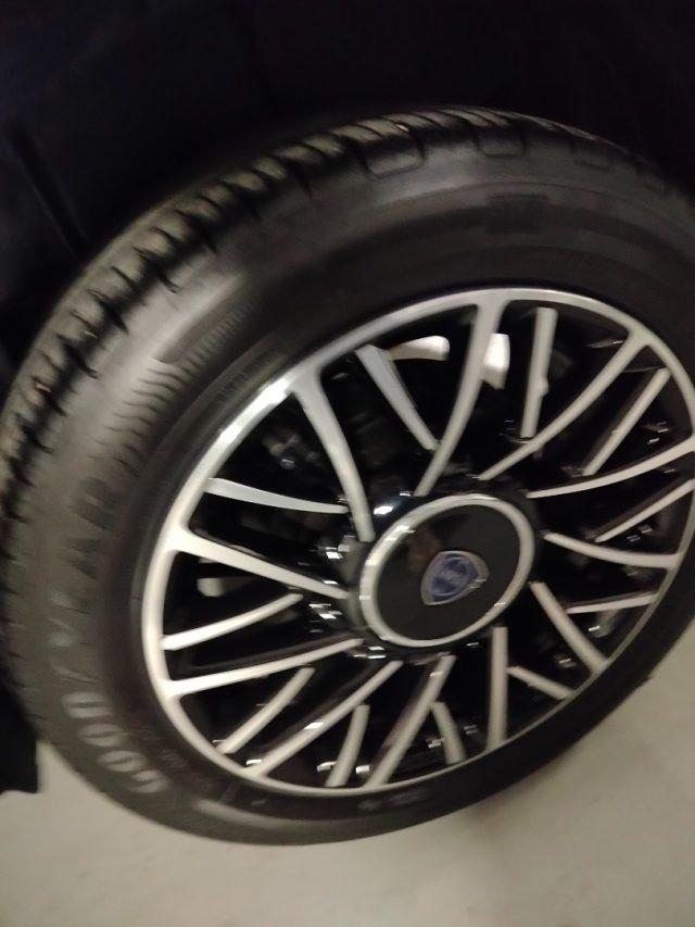 LANCIA Ypsilon 1.0 70cv Hybrid Platino PROMO