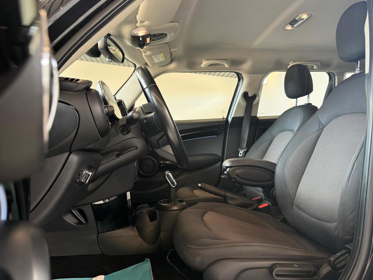 Mini 1.5 Cooper Business