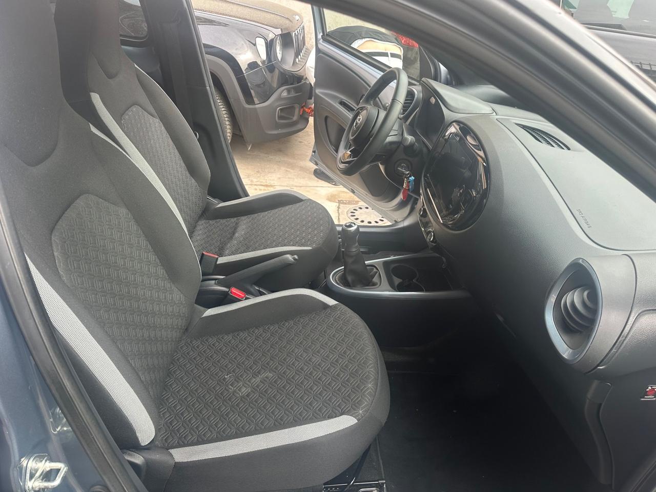 Toyota Aygo X 1.0 VVT-i 72 CV 5 porte Lounge