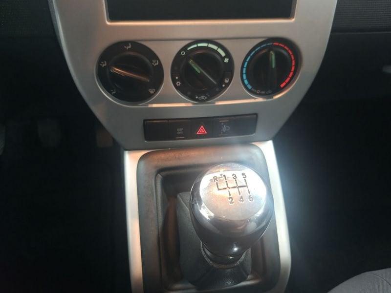 Jeep Patriot Patriot 2.0 td Limited 4wd dpf LEGGI