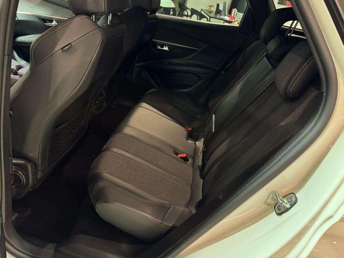 Peugeot 3008 1.6 BlueHDi EAT8 GT Line Bianco Perla 2019