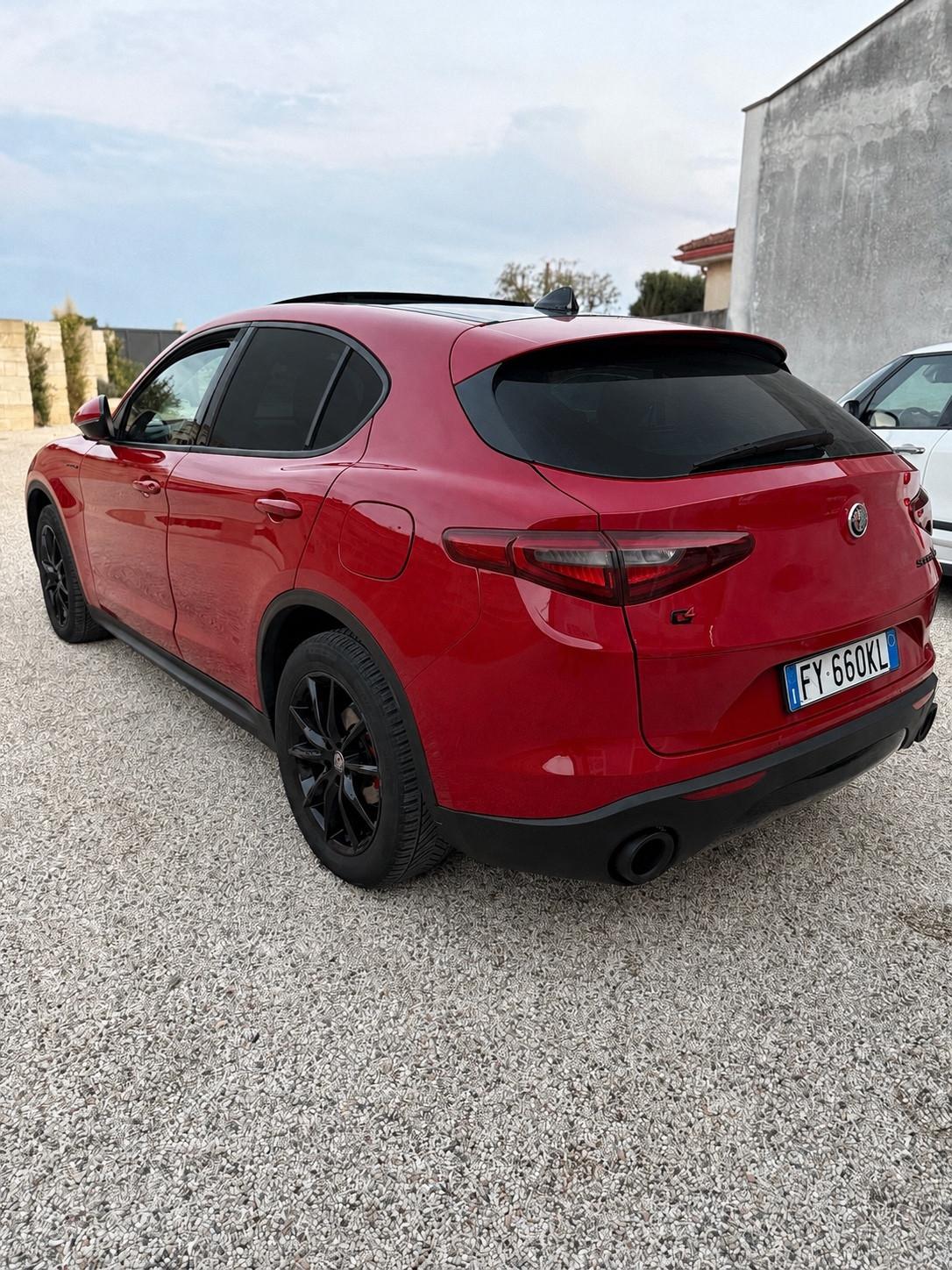 Alfa Romeo Stelvio at8 q4 190cv Veloce