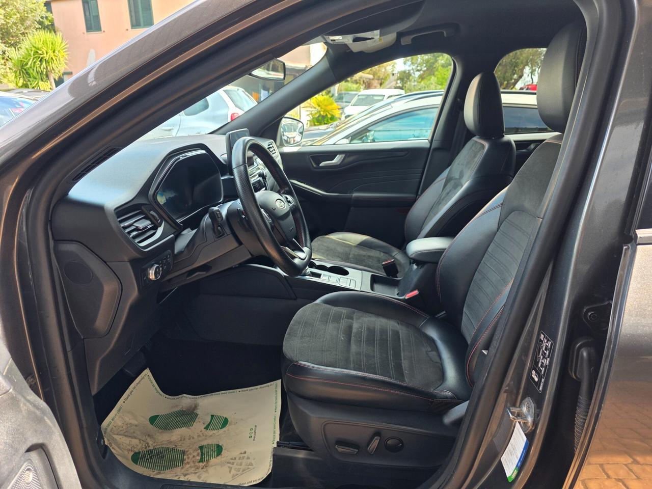 Ford Kuga 2.0 EcoBlue 120 CV aut. 2WD ST-Line autocarro 5 posti