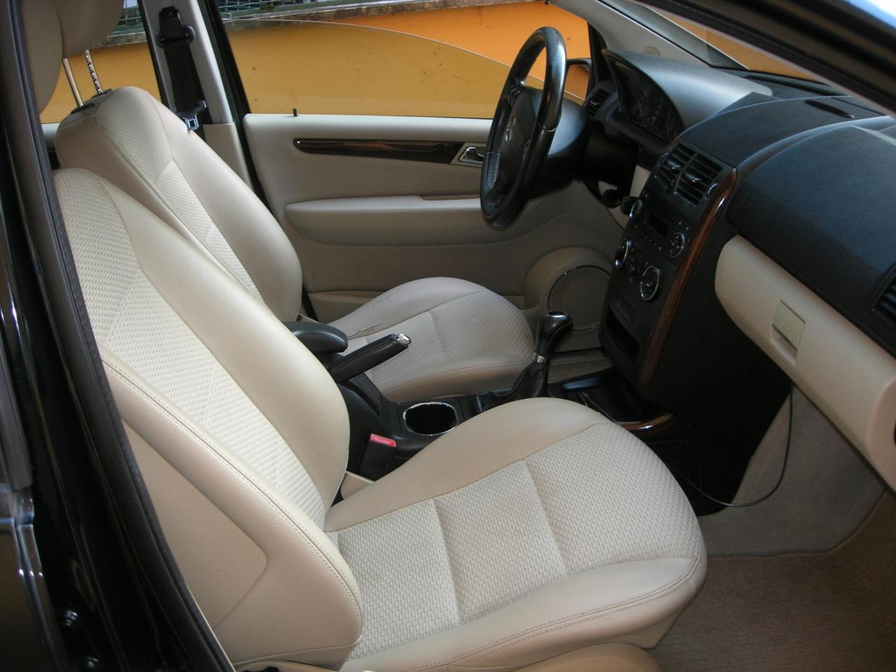 Mercedes-benz A 160 CDI BlueEFFICIENCY Premium