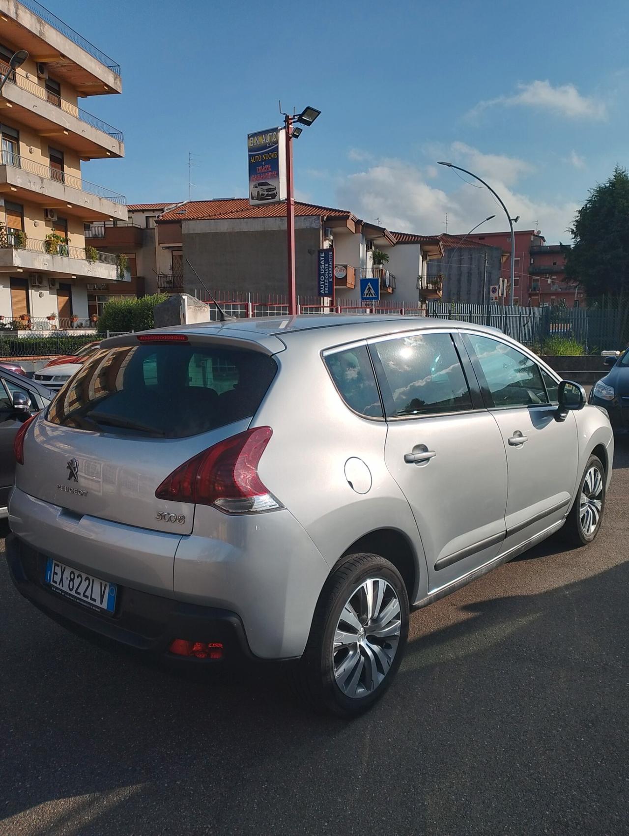 Peugeot 3008 1.6 HDi 115CV Allure
