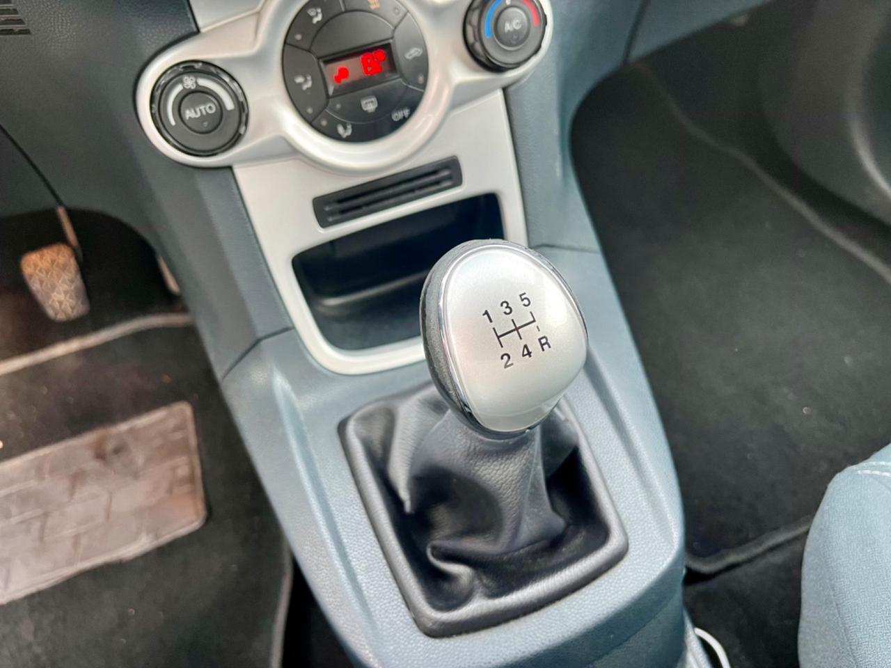 Ford Fiesta 1.2benz 2009 113.000km perfetta per neopatentati