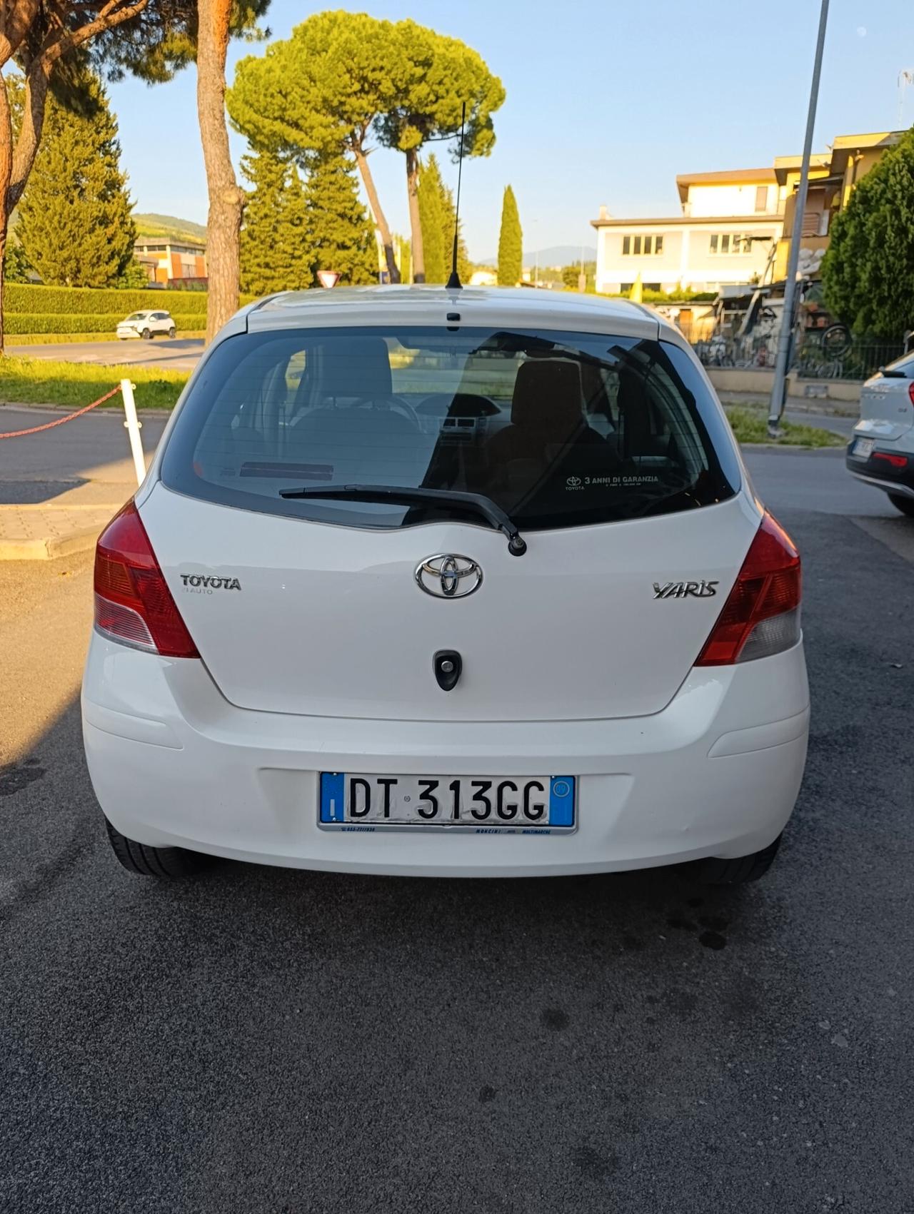 Toyota Yaris 1.0 5 porte Sol