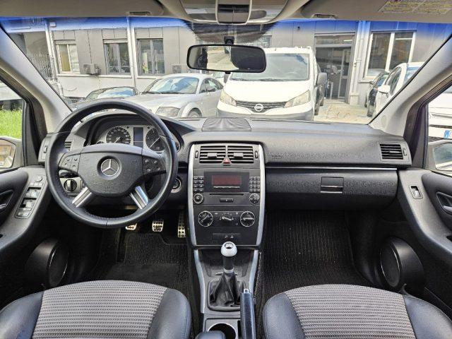 MERCEDES-BENZ B 180 CDI Sport