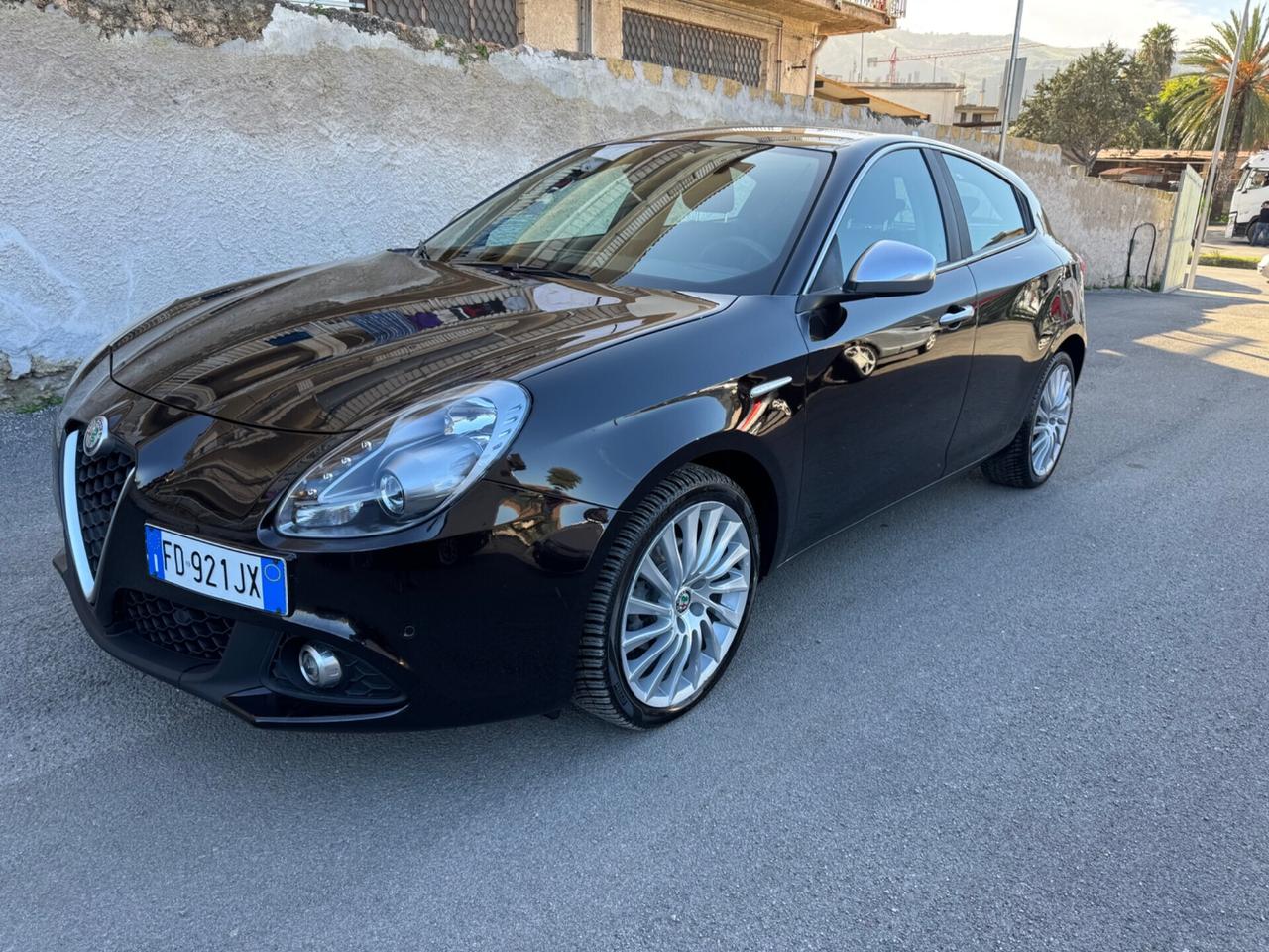 Alfa Romeo Giulietta 1.6 JTDm-2 120 CV Distinctive