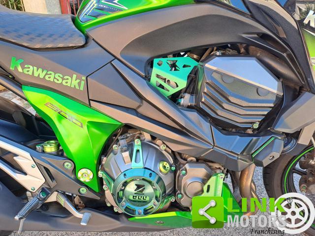 KAWASAKI Z 800 .