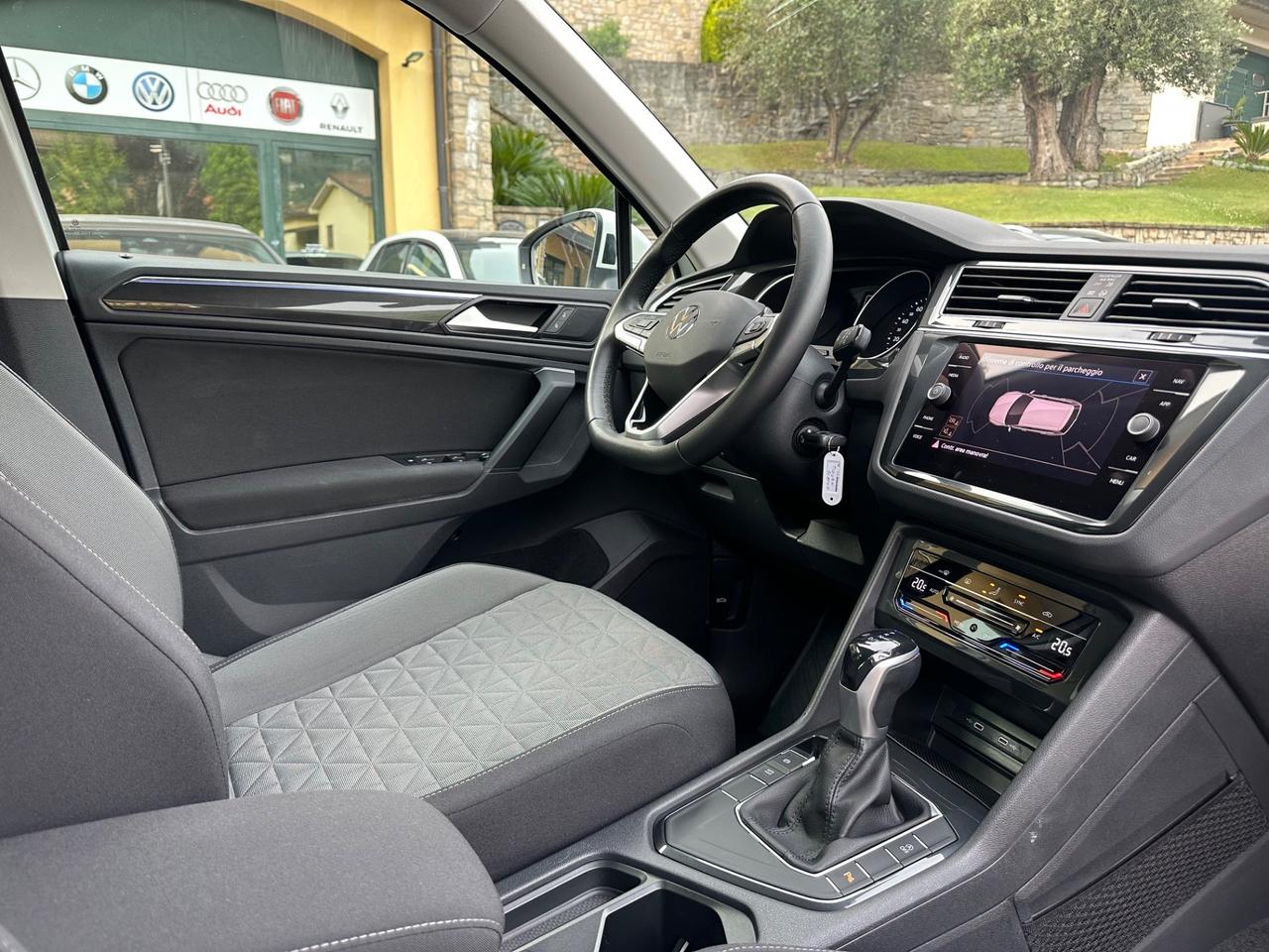 Volkswagen Tiguan 2.0 TDI 150 CV SCR DSG Elegance