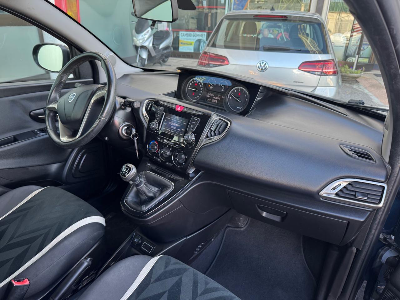 Lancia Ypsilon 1.2 69 CV 2017