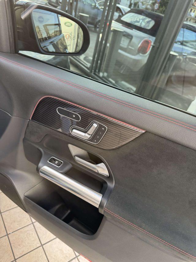 MERCEDES-BENZ GLA 220 d Premium auto