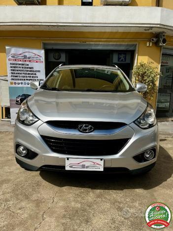 HYUNDAI iX35 2.0 CRDi 4WD Xpossible GANCIO TRAIN