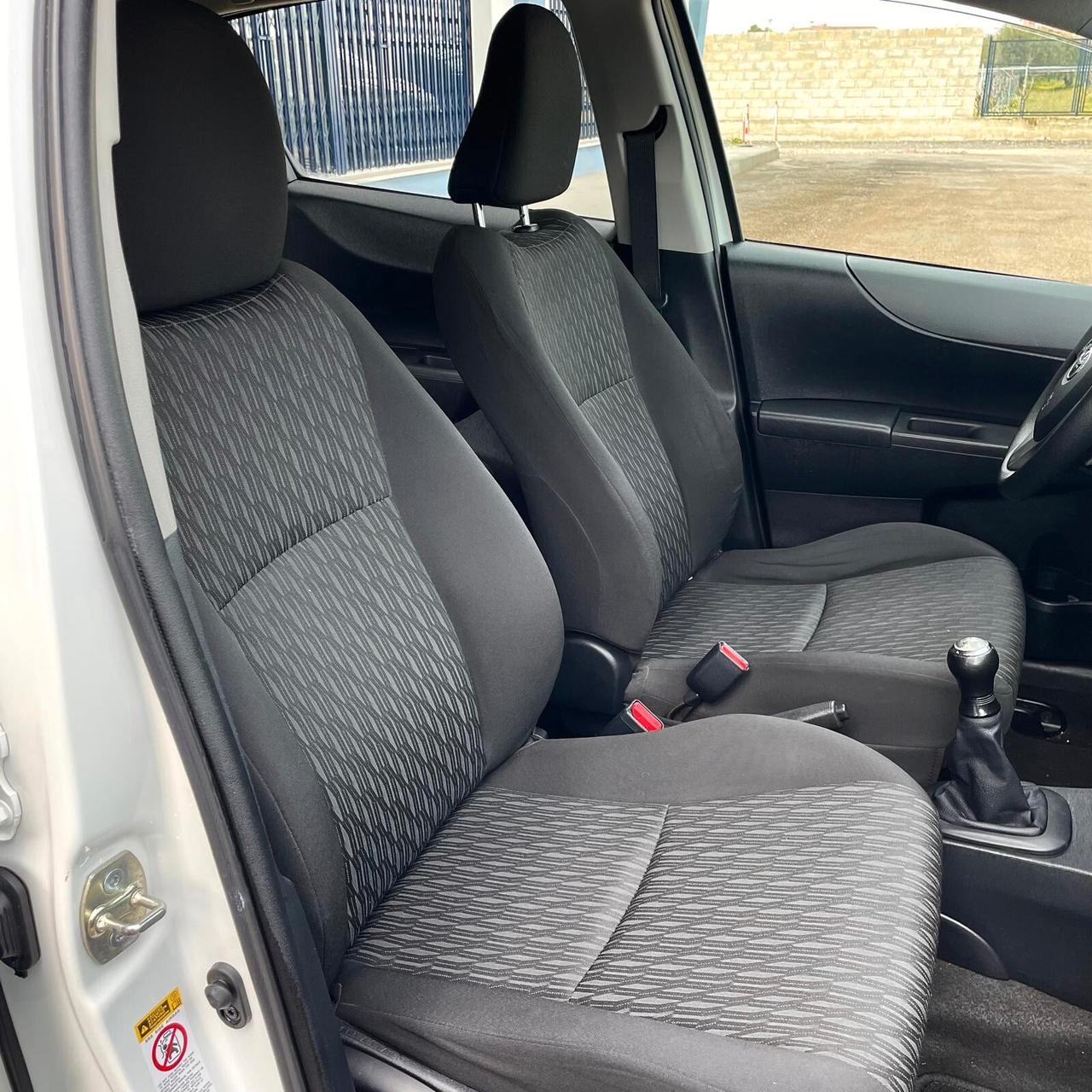 Toyota Yaris 1.0 5 porte Active