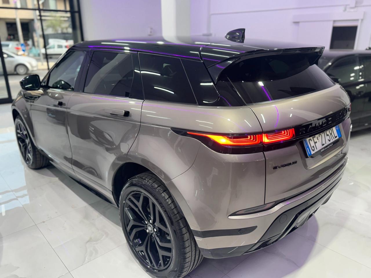 Land Rover Range Evoque 2.0D I4 163 CV AWD Auto R-Dynamic SE