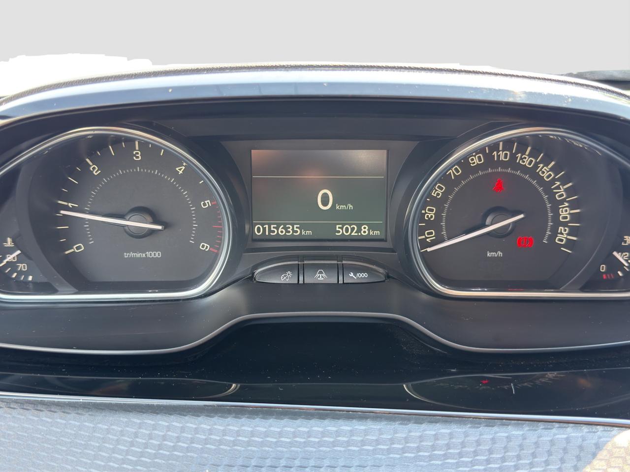 PEUGEOT 2008 BlueHDi 120 S&S Allure