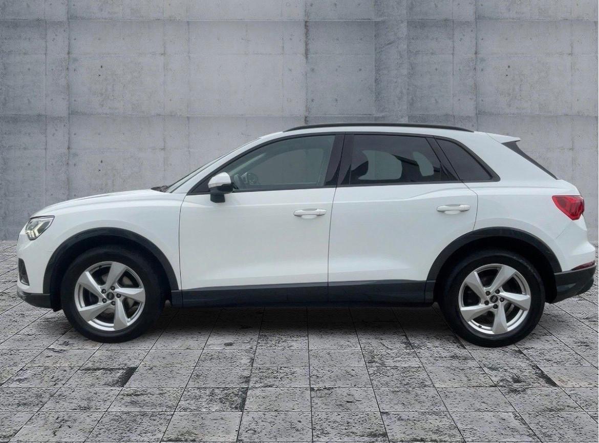 Audi Q3 35 TFSI Business Advanced 2021