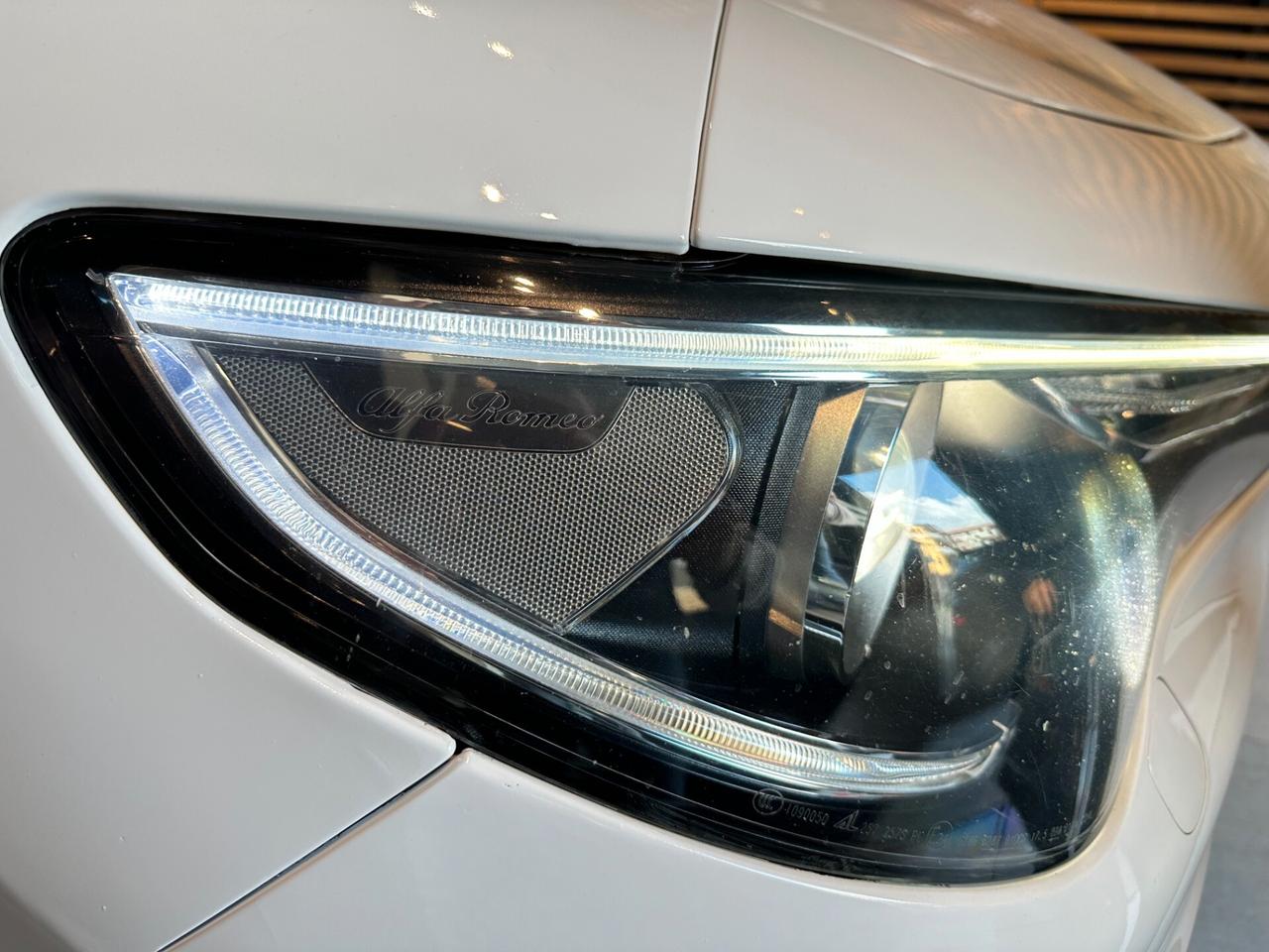 Alfa Romeo Stelvio 2.2 Turbodiesel 180 CV AT8 RWD Executive