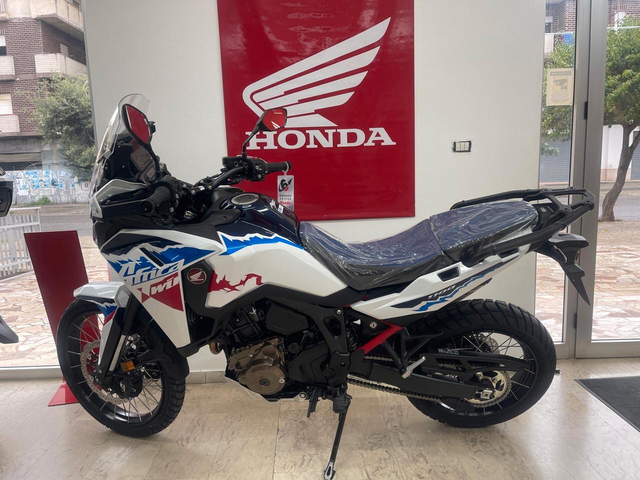 Honda Africa Twin 2025 DCT ES - € 121 al mese