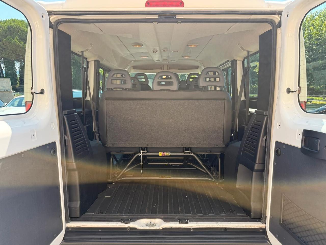 Peugeot Boxer 330 2.0 BlueHDi/110CV FAP PC-TN Combi Comfort