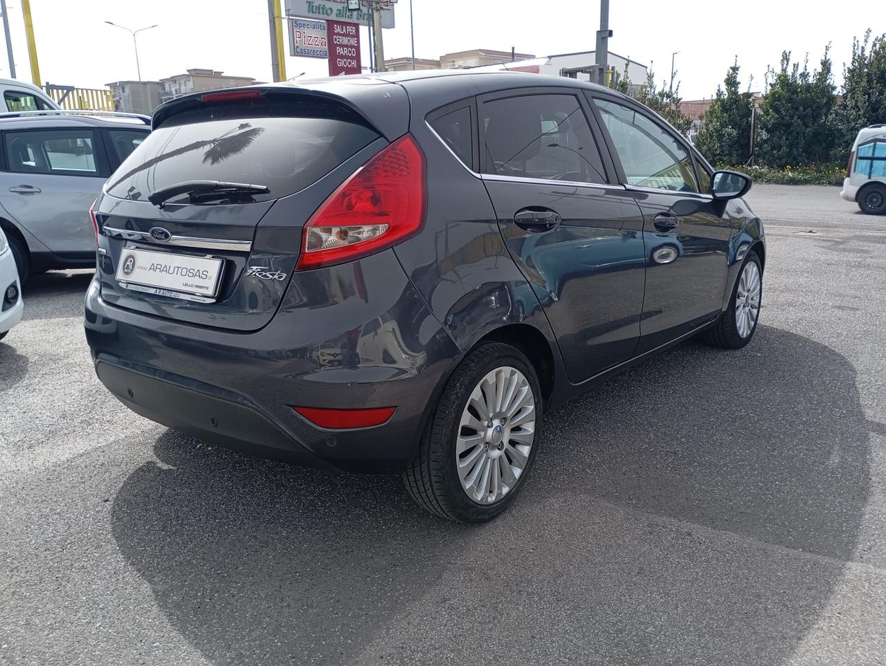 Ford Fiesta 1.4 TDCi 5p. Titanium