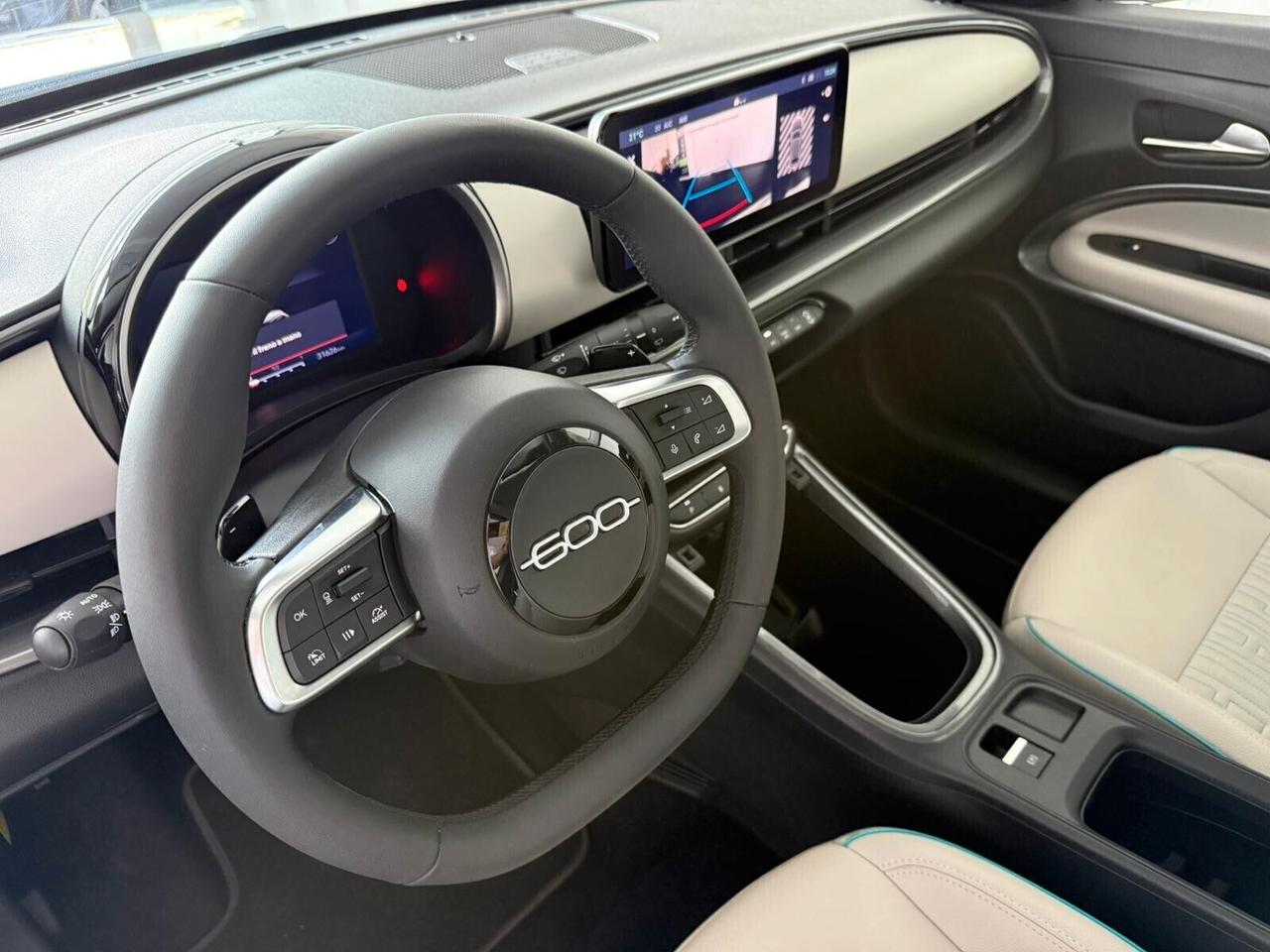 Fiat 600 Hybrid 100 CV DCT MHEV La Prima