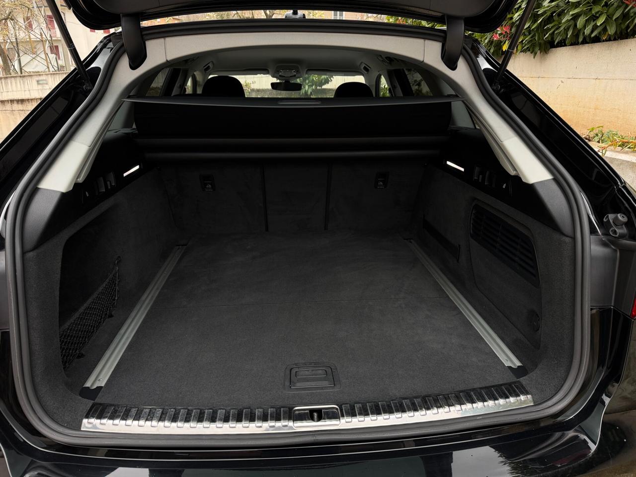 Audi A6 Avant 40 2.0 TDI S tronic Business Plus